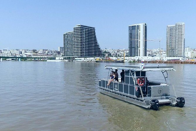 2 hours / Sightseeing Boat cruise Drinks Included - Key things to know before you board