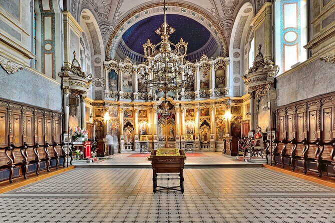 Belgrade Old City 2-Hour Walking Tour - Dorćol’s Ottoman-era crossroads and the Jewish community center