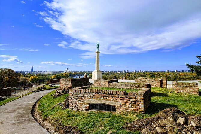 Belgrade Old City 2-Hour Walking Tour - Kalemegdan begins at Leopold’s Gate: Roman traces to medieval walls