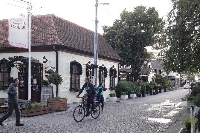Belgrade sightseeing by car - The confluence stops: Hotel Yugoslavia, shopping by the rivers, and Belgrade Waterfront