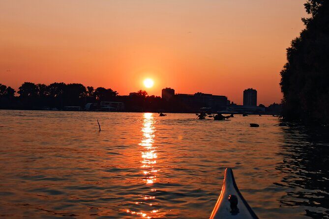Belgrade sunset kayak tour - Mosquito Reality: What to Do About the Docks