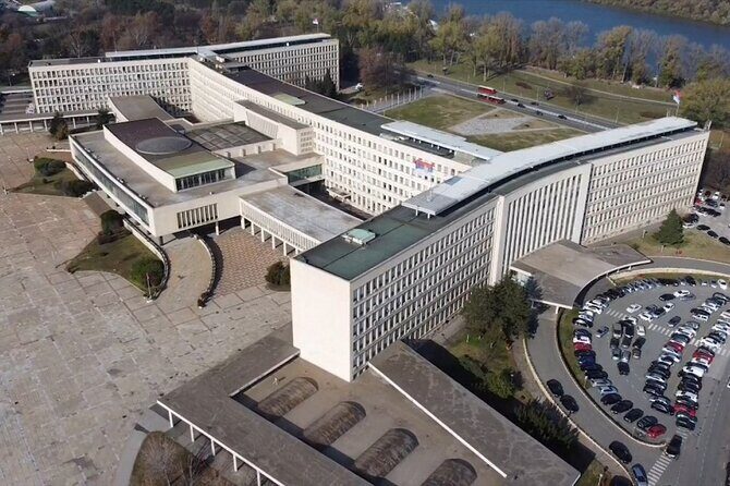 E-Scooter Communist Yugoslavia Tour - Stop 2: Palata Srbije, the Palace of Serbia (10 minutes, free)