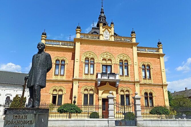 From Belgrade: Novi Sad and Sremski Karlovci Tour - Sremski Karlovci: Baroque streets and the Bermet tasting moment