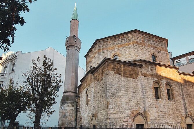 History and Culture in my Belgrade - Dorćol graffiti stories and Bajrakli Mosque’s Ottoman footprint