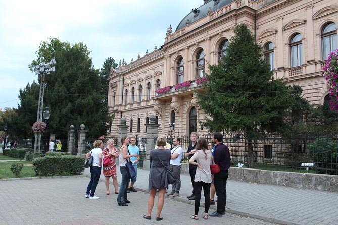 Novi Sad and Sremski Karlovci private tour with wine tasting - Vinarija Kiš Wine Tasting: Family Hosts and Traditional Bites