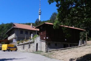 Private tour to Avala - Door-to-door private transfer: the real value