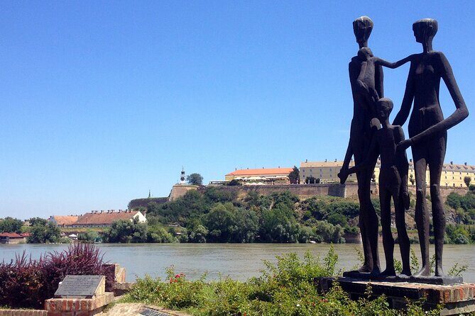Private Tour to "Little Europe": A Day Trip to Northern Serbia and Novi Sad - Krusedol Monastery: fresco art and the Serbian medieval link