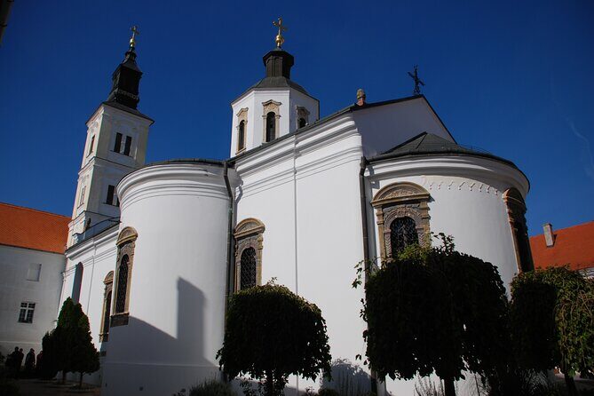 Private Tour to "Little Europe": A Day Trip to Northern Serbia and Novi Sad - Sremski Karlovci: baroque streets and the taste of Bermet
