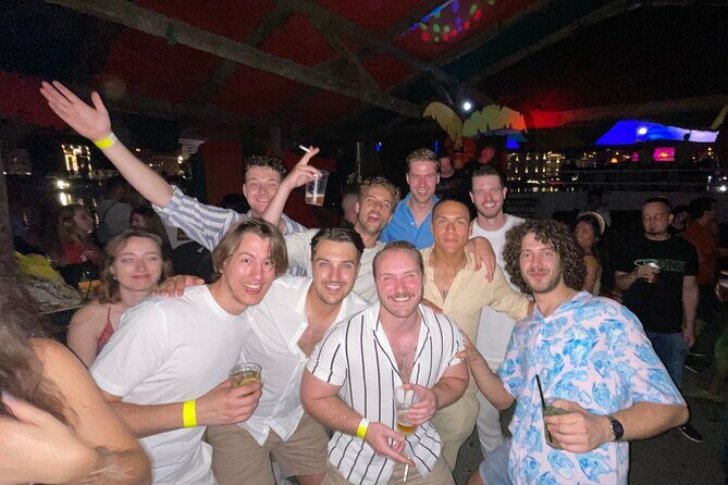 RE:PLAY Pub Crawl Belgrade - The included extras: glow paint, Perfect Match, and group energy